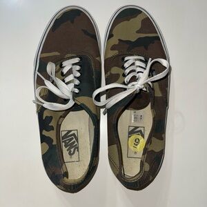 Vans Men's Green and Brown Camouflage Sneakers
